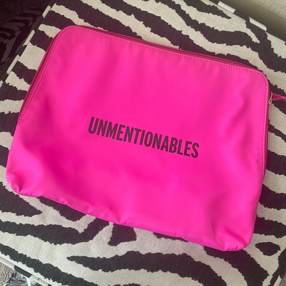 Kate Spade Travel Storage Zippy Bag